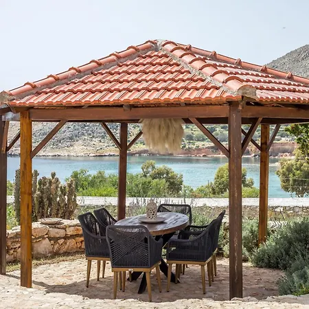 Lady Stamatias House Vila *