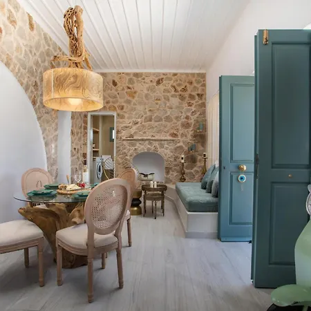 Lady Stamatias House Vila Chalki Town